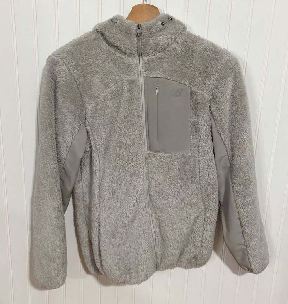 New Balance Jacket Womens Furry Deep Pile Full Zip Lightweight size Small